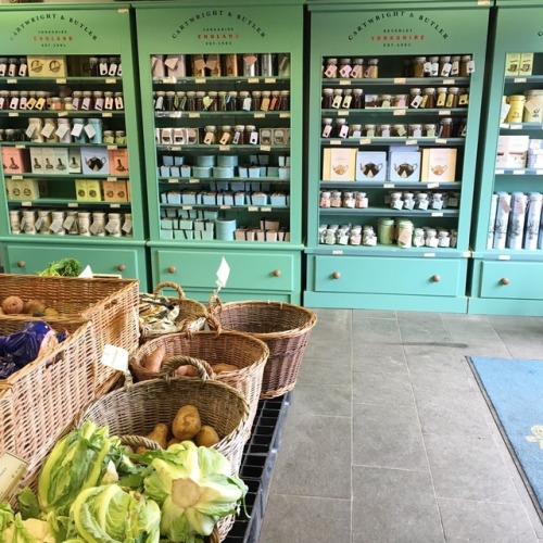 fleurophelia:Cute farmshop visits with my mum & Gran...