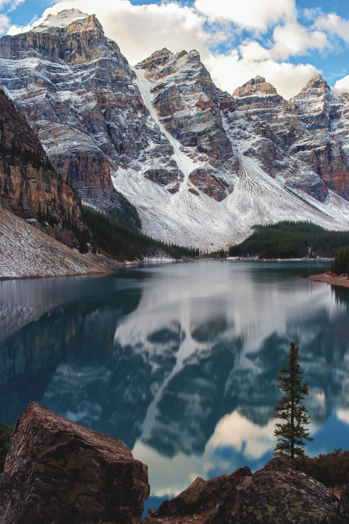 stayfr-sh:Moraine Lake, Alberta, Canada