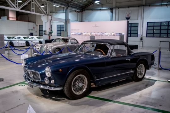 small 15873 maserati 3500gtspydervignale