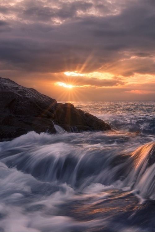 sundxwn:Peacefulby Jonathan Giovannini