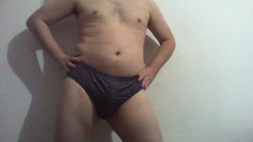 Some more of me on my hot Van Heusen bikini briefs!