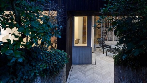 goodwoodwould:Good wood - lovely old townhouse conversion in my...