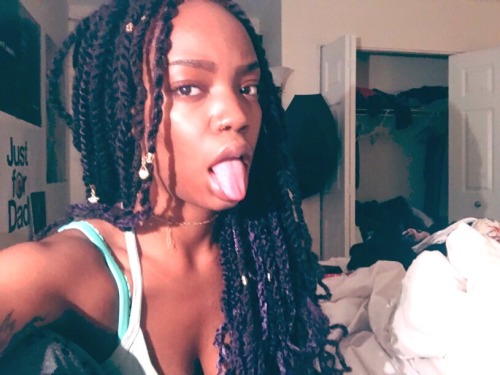 womenofcolor:YouTube:peathefeary IG:peathefearyI am the...