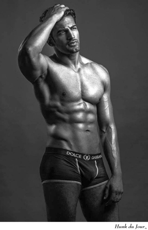 Your Hunk of the Day: Upen Patel http://hunk.dj/6930