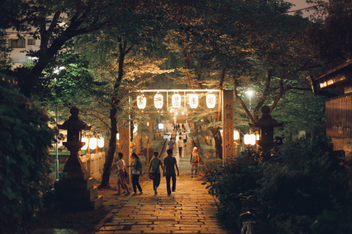 ourbedtimedreams:高津宮夏祭り by igu