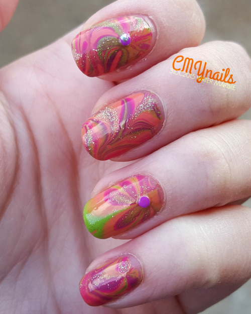 water marble nails on Tumblr
