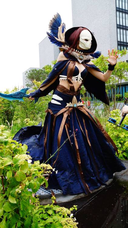 shiaya-costumes:Some more Guild Wars 2 Cosplay goodness !!!...