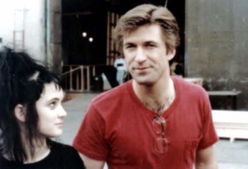 80stimewarp:Winona Ryder & Alec Baldwin behind the scenes...