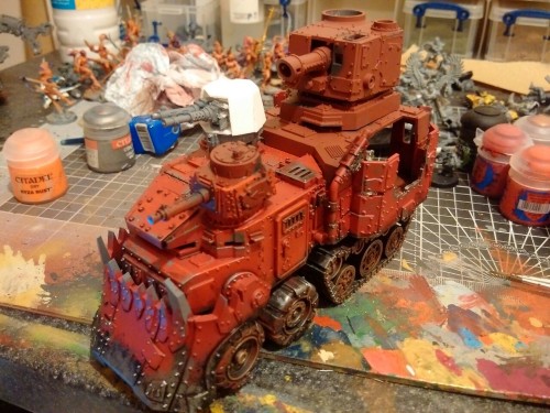 Vroom vroom.My warbosses new ride.With mooore guns and more...