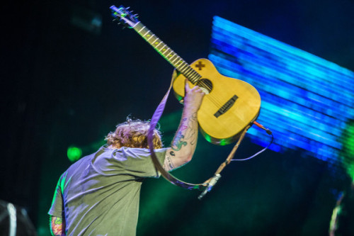 alwaysbepluss:Ed Sheeran performing in Brisbane. 28.11