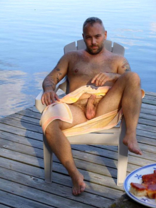 mydaddyishairy:My Daddy is Hairy - over 79,000 followers:...