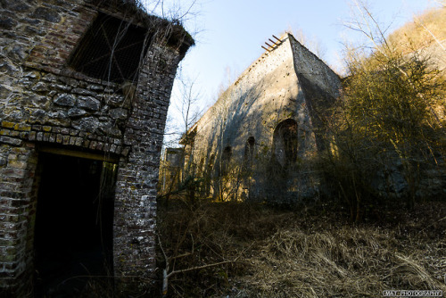 Fours à chaux abandonnés @ Bouffioulx, BECopyright: Mat...