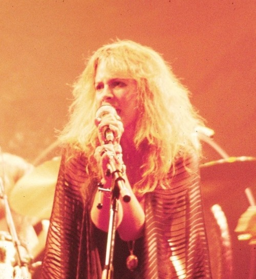 golddustsoul:Rhiannon! Rumours tour 1977