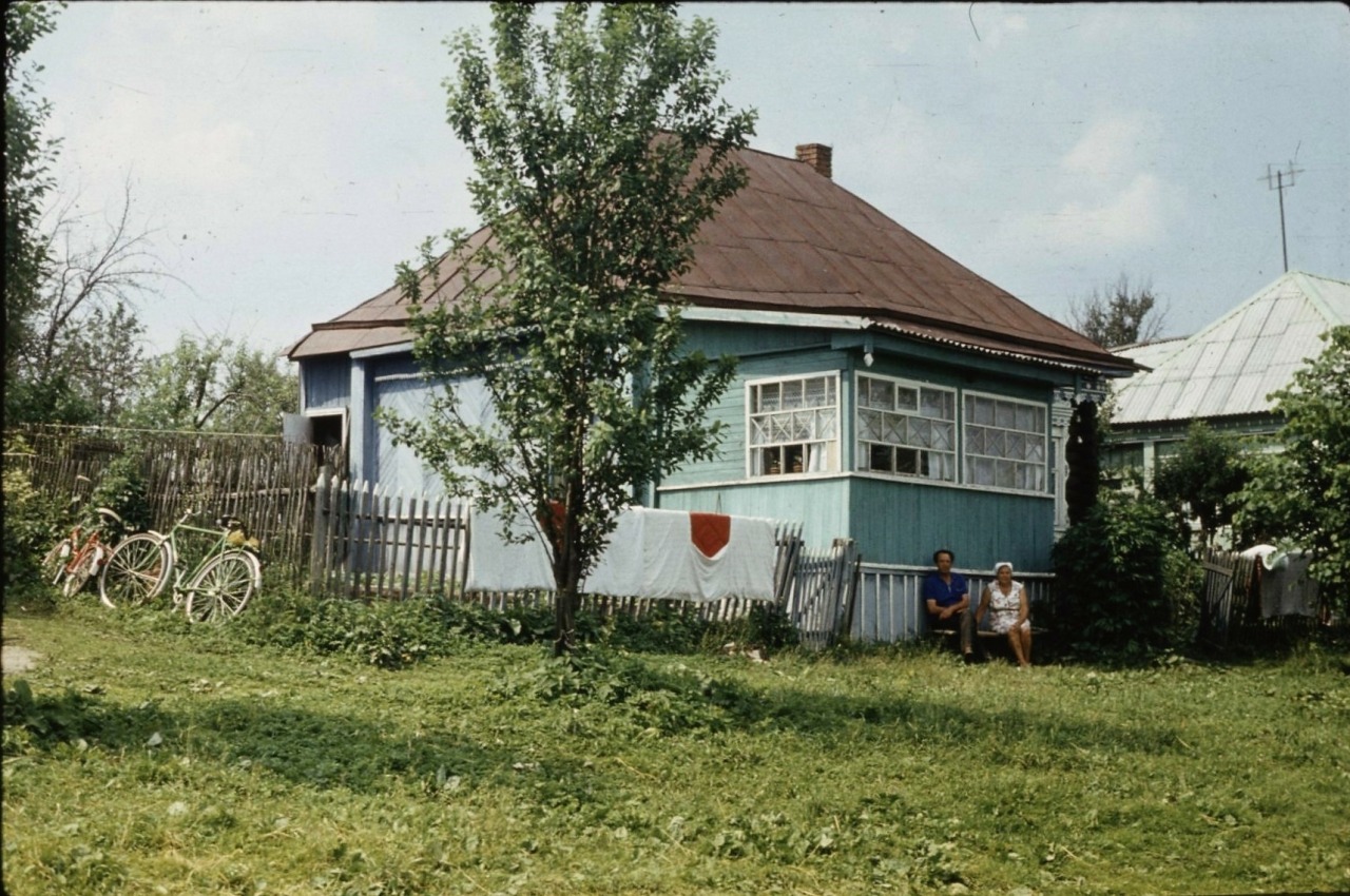 Lopatinka, village in Kaluga oblast of Russia (1976)