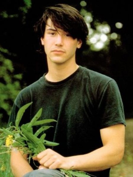 illechill:Keanu Reeves, some awkward 90s photoshoot