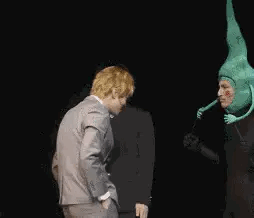 https://66.media.tumblr.com/d36a275fc2642b7a54195b48420ad87a/tumblr_pppfsqd0LY1w7950h_540.gif