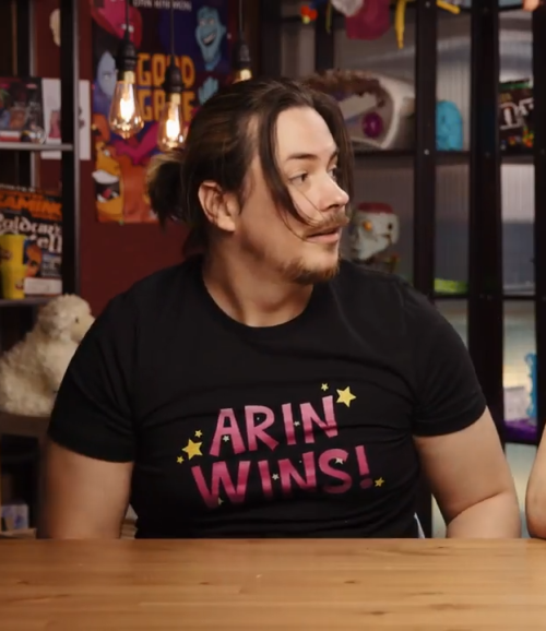 gemgrumps:arin’s shirt in the 10mph foreshadowed his win in...