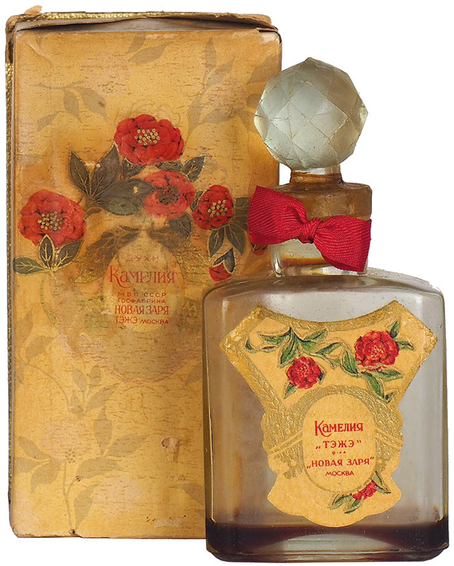 Camellia, vintage perfume (1930s)