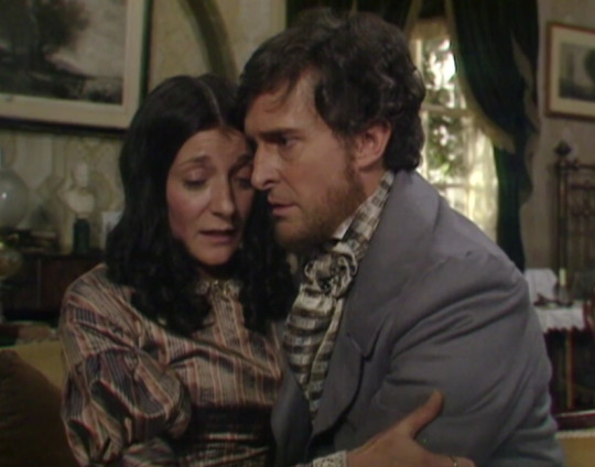 screencap of Jane Lapotaire as Elizabeth Barrett and Jeremy Brett as Robert Browning
