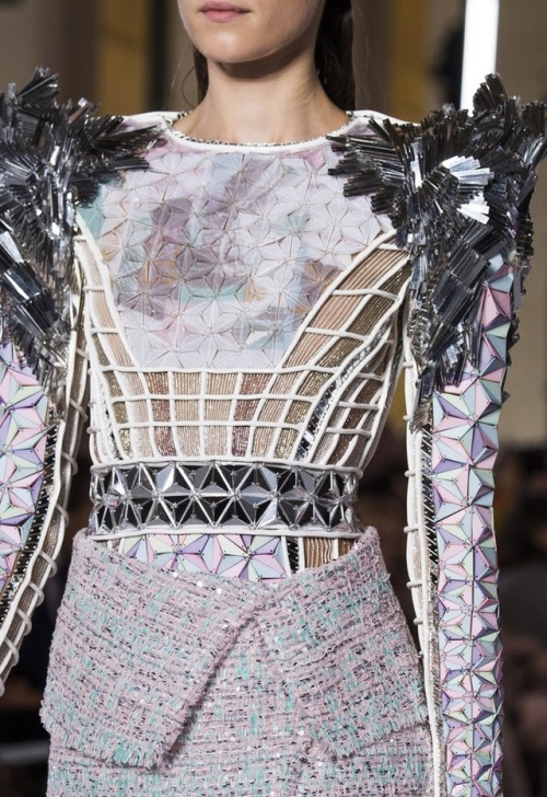 monsieur-j:Balmain S/S 2019 Runway Details