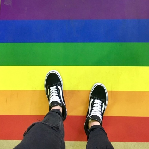 yasmeennn:Idk what’s gayer, me or this floor