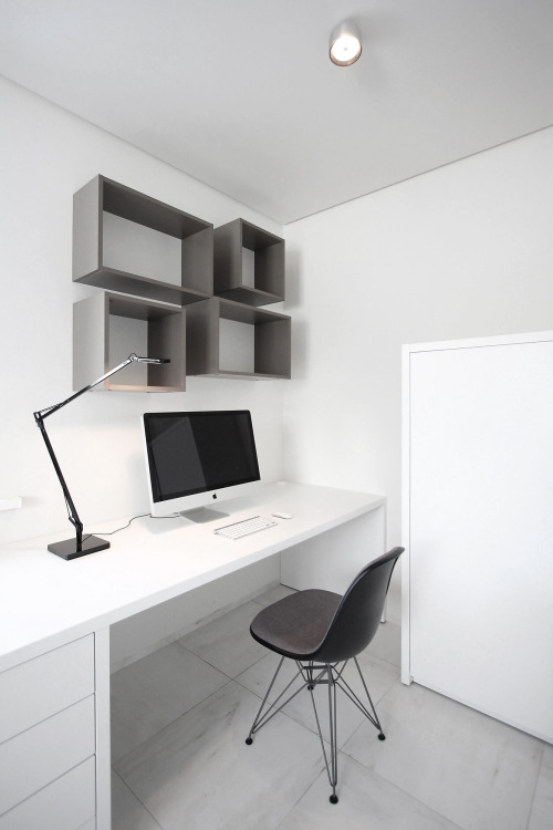 luxware:Minimal office