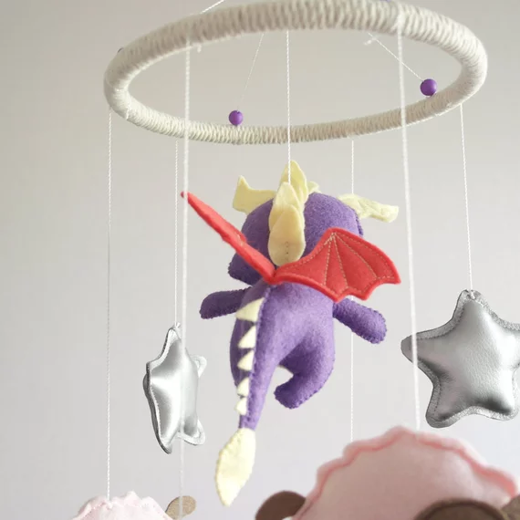 Krazykari S Spyro Shit Spyro And Sparx Baby Felt Crib Mobile