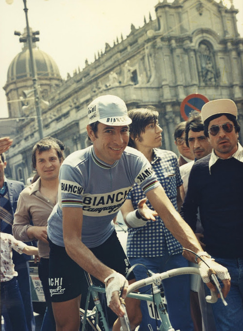 Ciclismo épico, legendario: Bartali, Coppi, Anquetil, Bahamontes, Gaul, Gimondi, Merckx... Tumblr_pep7ixskpk1tl183ro1_500