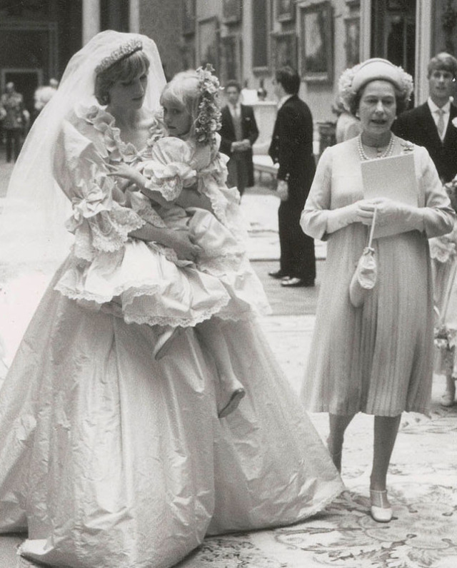 glamourstarsfashion: On July 29, 1981, Lady... | Wedding Inspirasi @ Tumblr