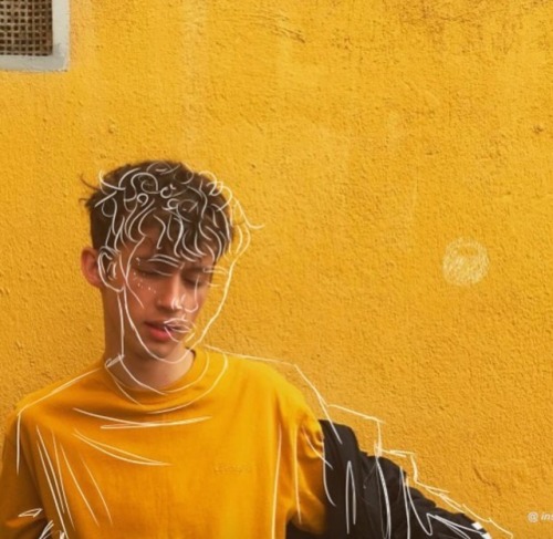 sagittariusmellow:Troye Sivan