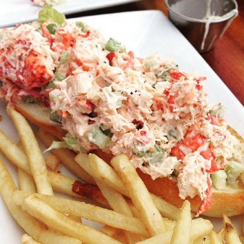 ctrestaurantweek:Cold Lobster Roll with celery, mayo, lemon...