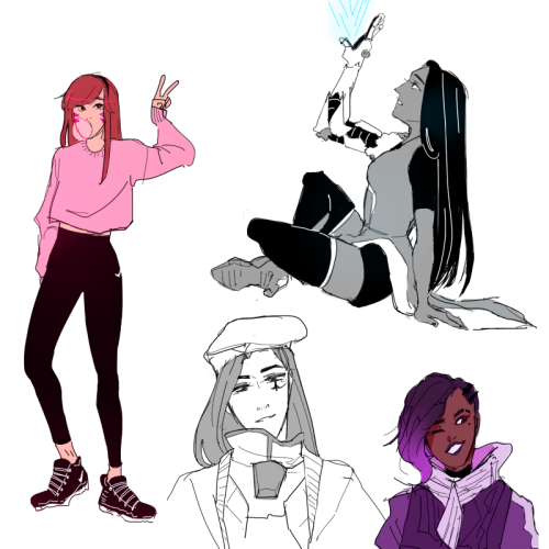 ishanzosmilingyet:eggchef:Very Small overwatch doodles tryin...