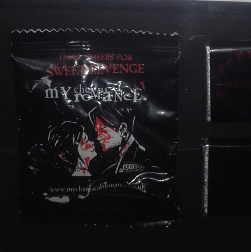 vampiresintoyland:My chemical romance jellybeans and chocolates...