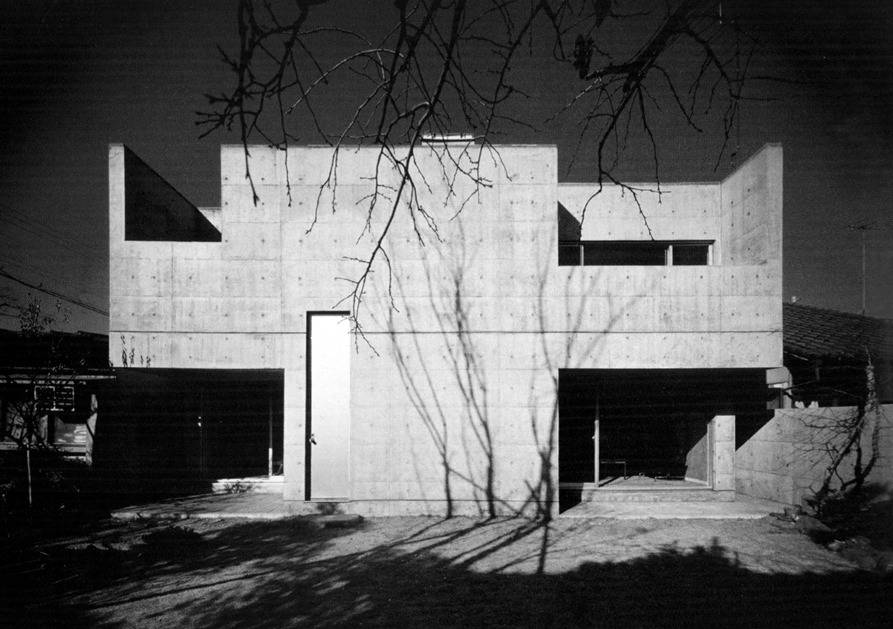 : 430. Kazuo Shinohara /// House in Higashi-Tamagawa...