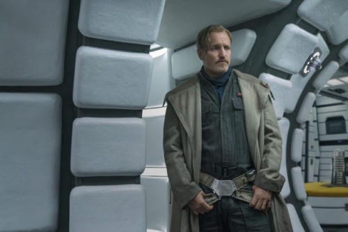 aokayalright: Woody Harrelson in ‘Solo: A Star Wars Story’...