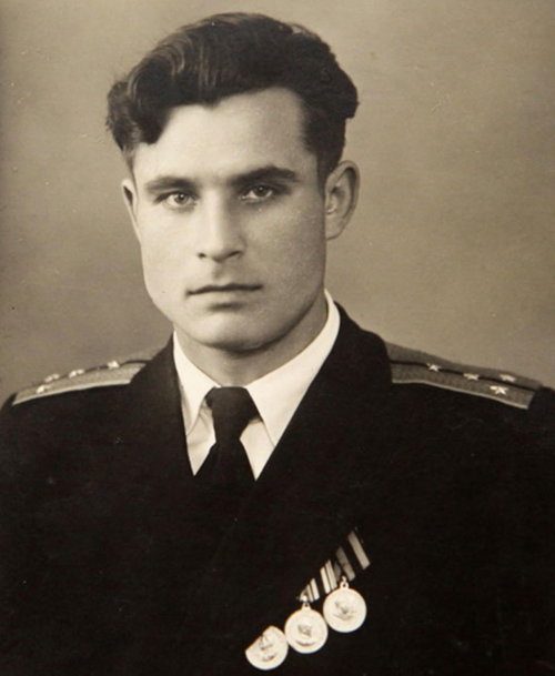 TIL that on Oct. 27th, 1962, at the height of the Cuban Missile Crisis, two Soviet Captains got a false alarm and ordered a nuclear strike on the U.S. The order needed all 3 captains aboard to vote in unison and this man, Vasili Arkhipov, flatly...