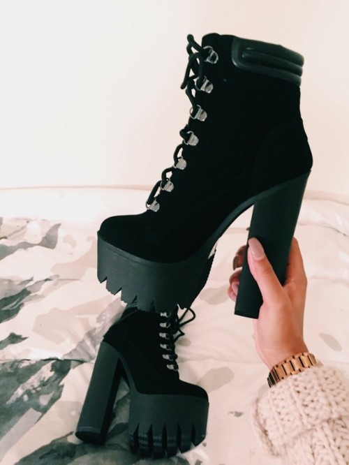 boot heels on Tumblr