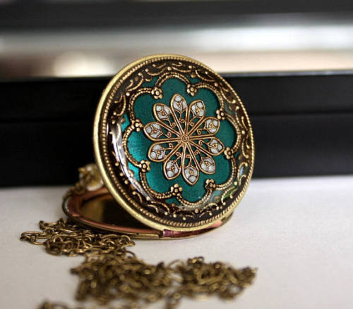 cute-thangsss:Handmade blue locket