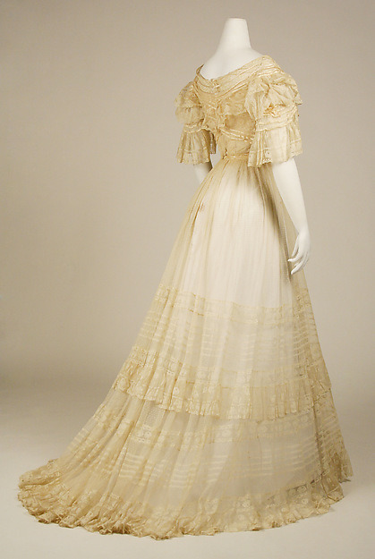 hoopskirtsociety:Date: ca.1904Culture:American