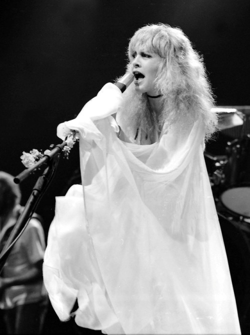 goldduststevie:Request: Stevie performing “Rhiannon” while...