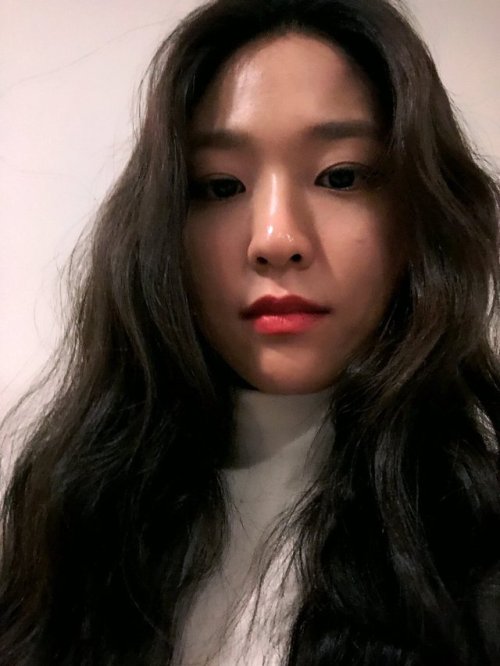 korean-dreams-girls:SeolHyun (AOA) - Selca