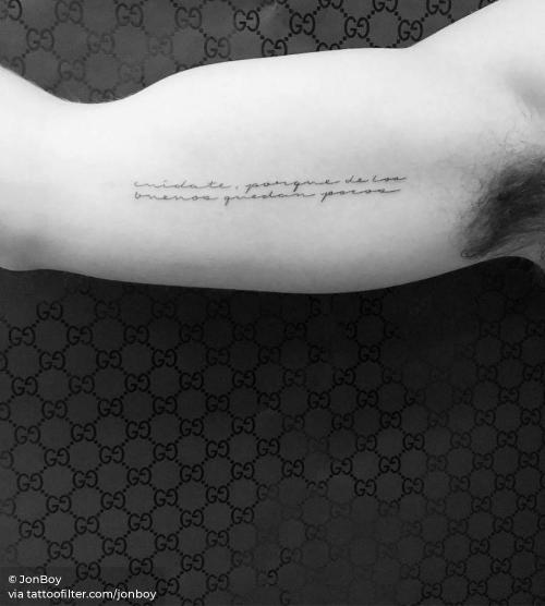 By JonBoy, done in Manhattan. http://ttoo.co/p/35367 facebook;fine line;inner arm;jonboy;languages;line art;medium size;spanish tattoo quotes;spanish;lettering;quotes;twitter