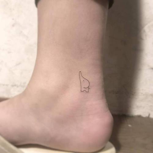 By Masa Tattooer, done in Seoul. http://ttoo.co/p/138715 small;elephant;micro;line art;animal;masa;tiny;ankle;ifttt;little;minimalist;fine line