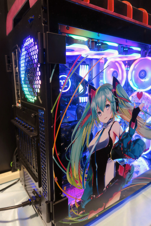 ninetail-fox:PC ,Yurakucho