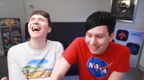 dansababybear:dansababybear:Want to know what fucks me up good? When Dan is laughing, and Phil...