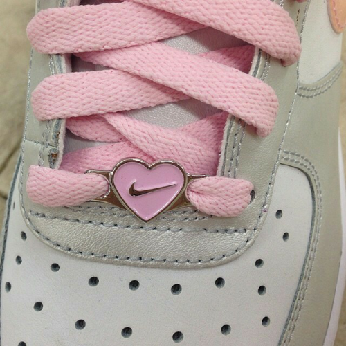 light pink air force 1 with heart