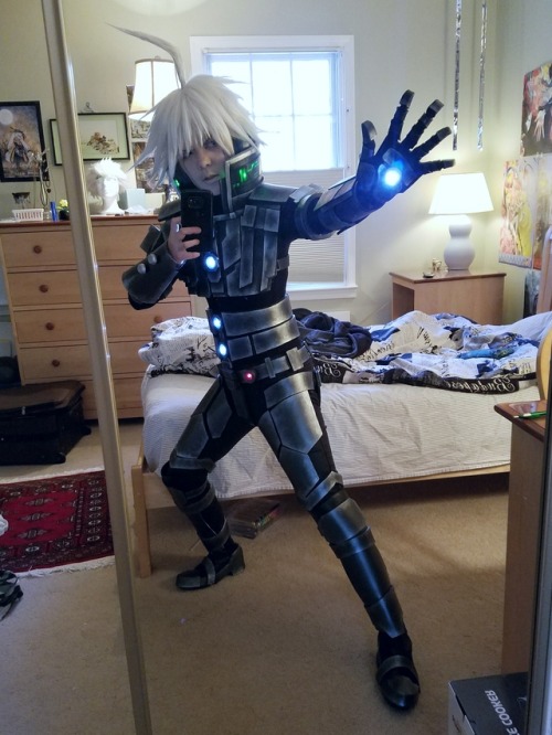 roboticreplication:I’m not just any old robot! I am K1-B0,...