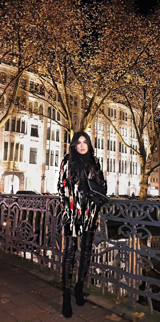 ladies fashion, nice outfits, love, fashionblogger, style  My favorite coat for this season  And how beautiful is the background!? I love Din fall! , whysoserious , idontknow , ootd Have a wonderful week 