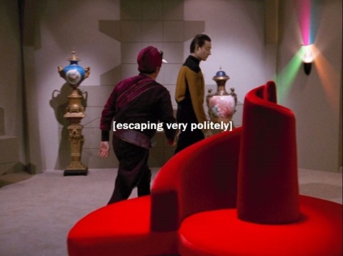 ace-aro-fandroid:He is so polite and preciousFrom Star Trek:...