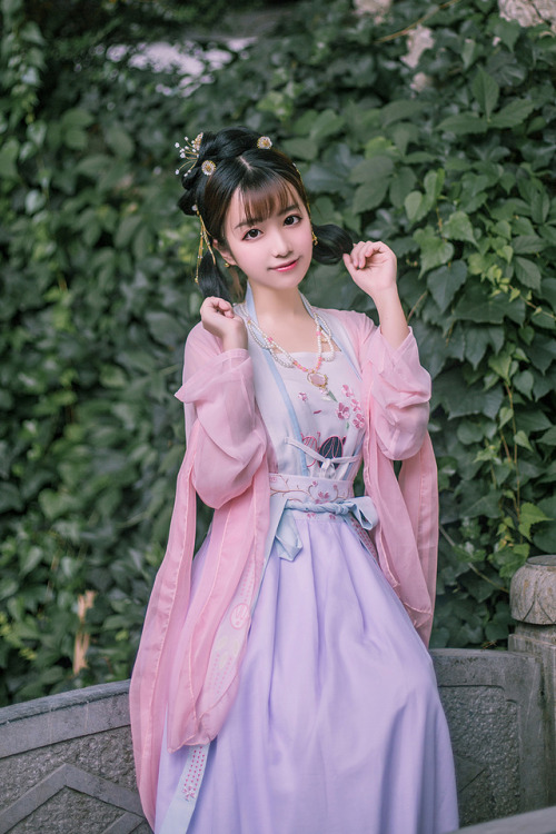 hanfugallery:Traditional Chinese hanfu by 衣锦江南汉服馆